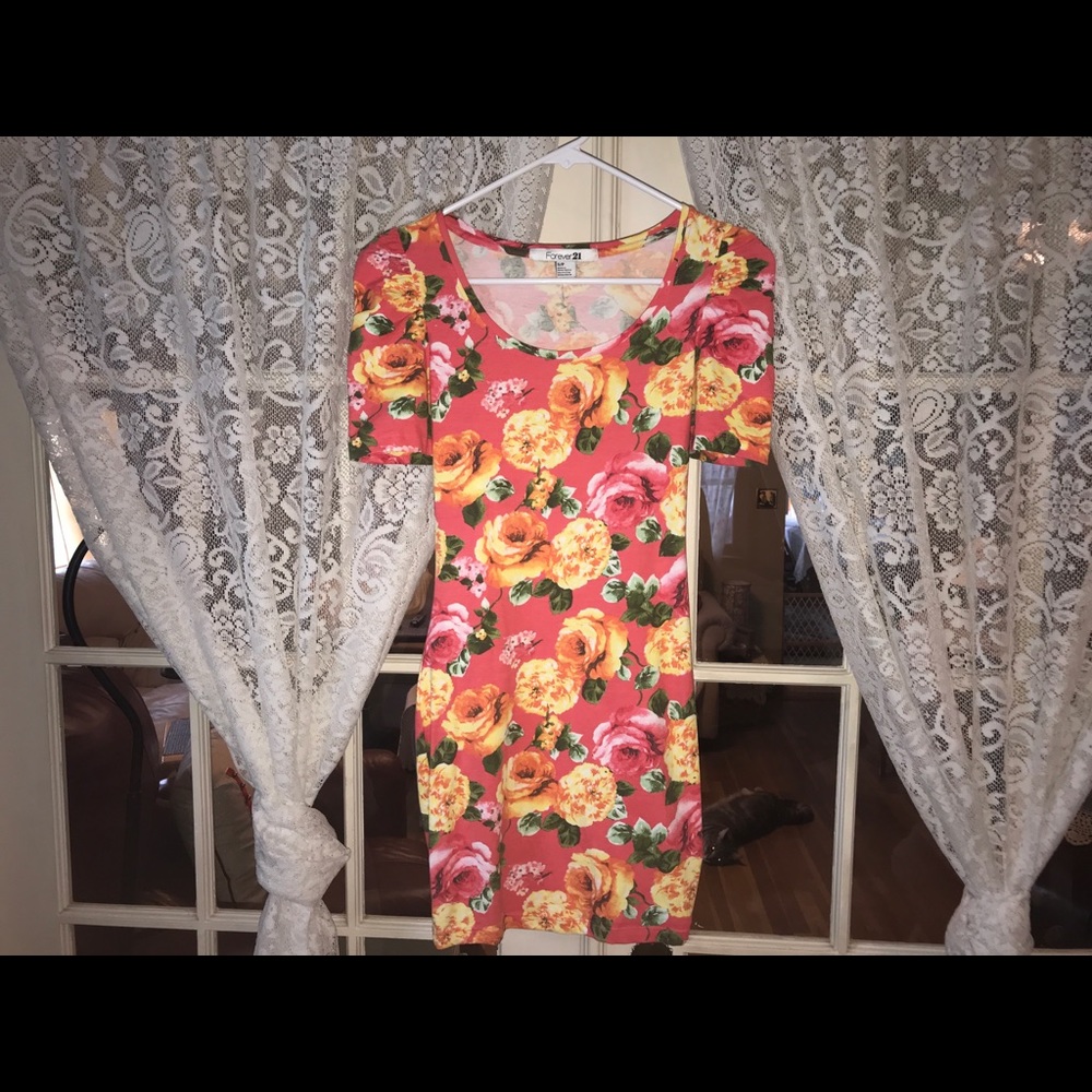 Forever21 mini floral dress (S)